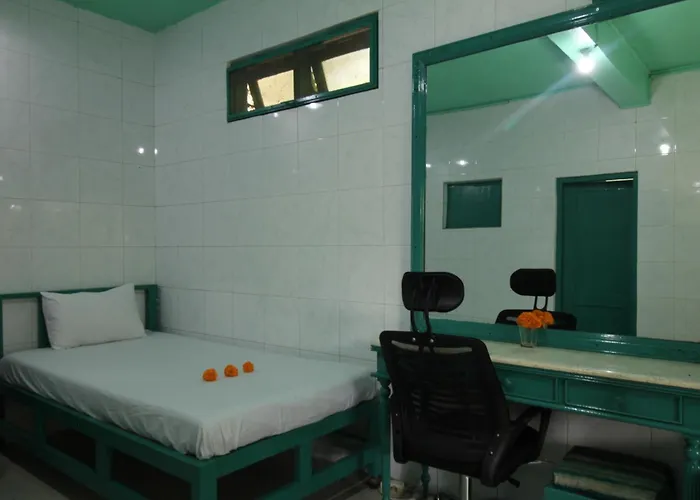 Hotel Belvilla Padma Legian Near Monkey Forestnearubud Palace 4*